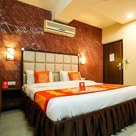 Oyo 8786 Hotel Maan Residency Ahmedabad Exterior foto
