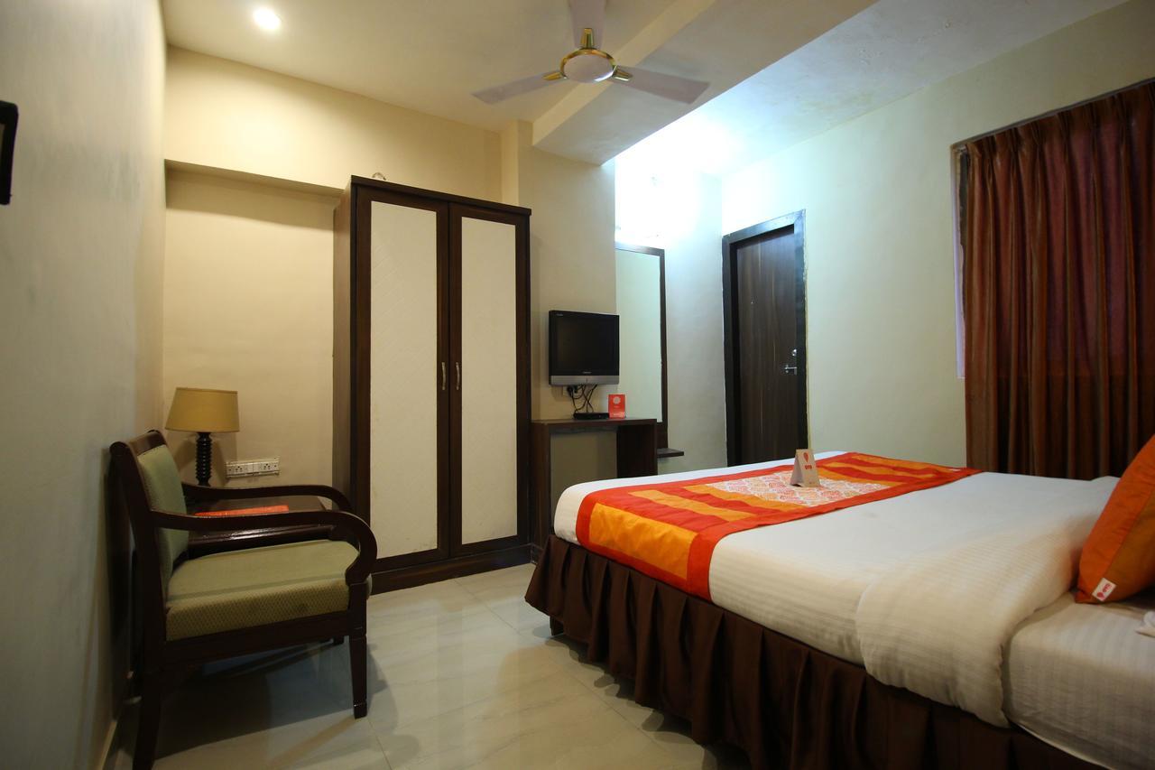 Oyo 8786 Hotel Maan Residency Ahmedabad Exterior foto